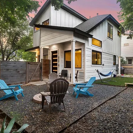 Villa East Side Haven - Blocks From Local Food Legends